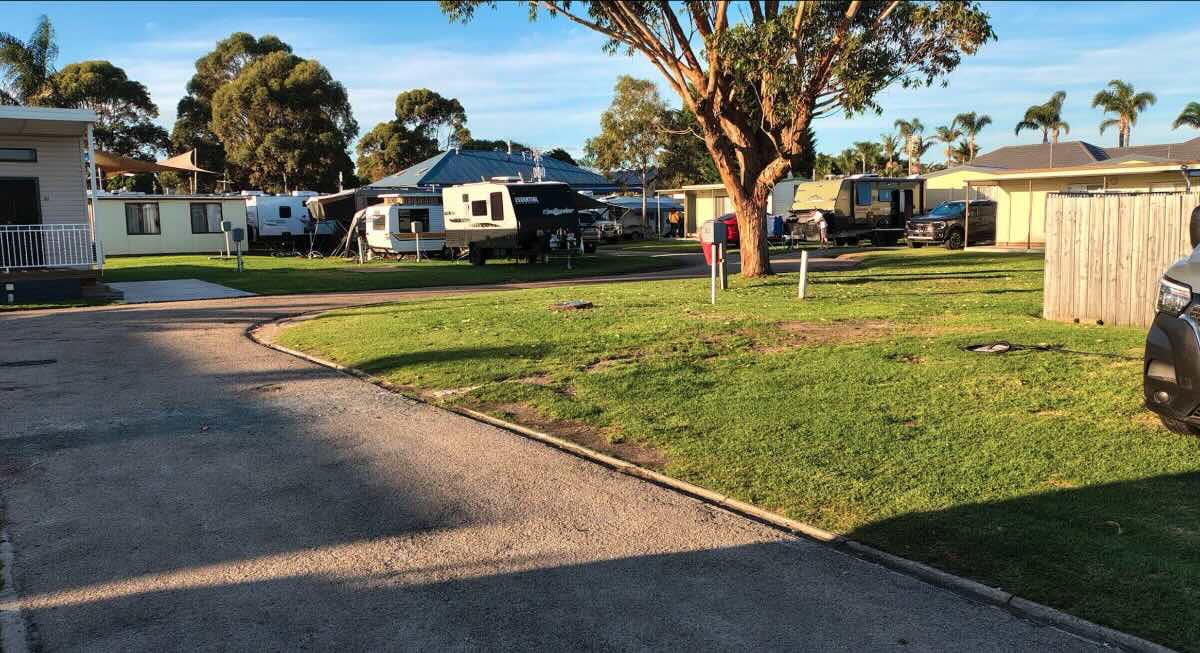 BIG4 Waters Edge Holiday Park – Your Gippsland Lakes Waterfront Escape