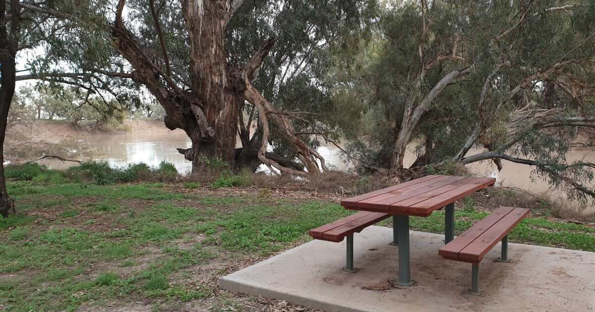 Coach and Horses campground, Wilcannia NSW