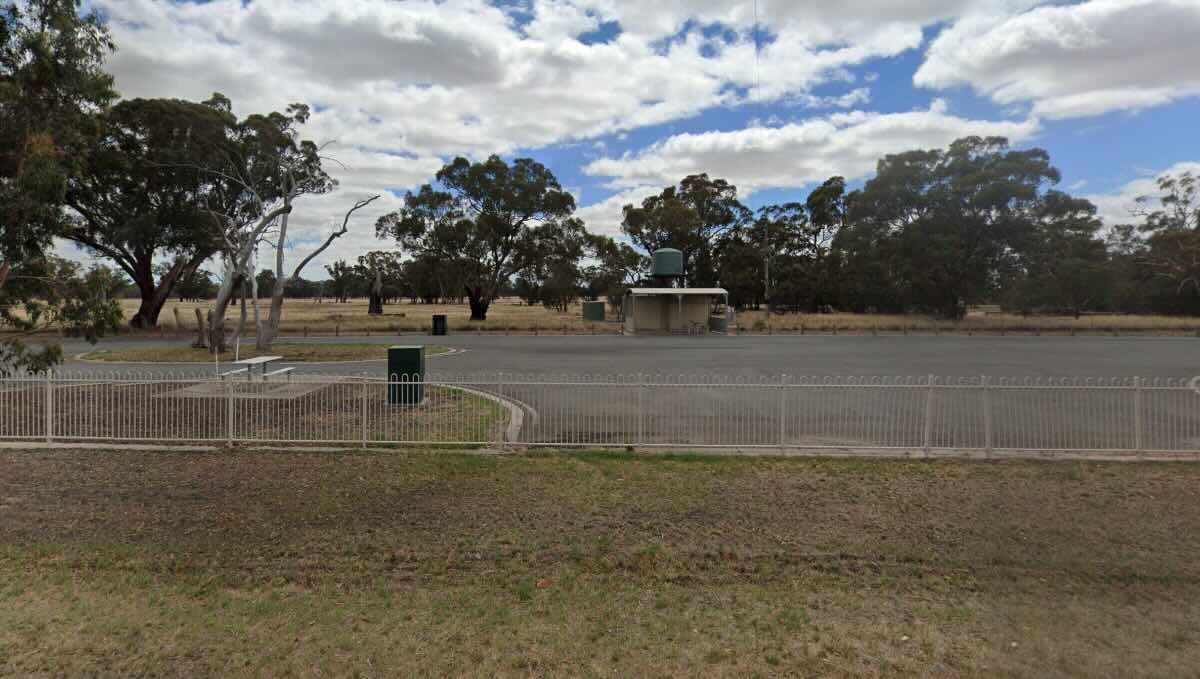 Golton Rest Area – Free Camping at Dadswells Bridge