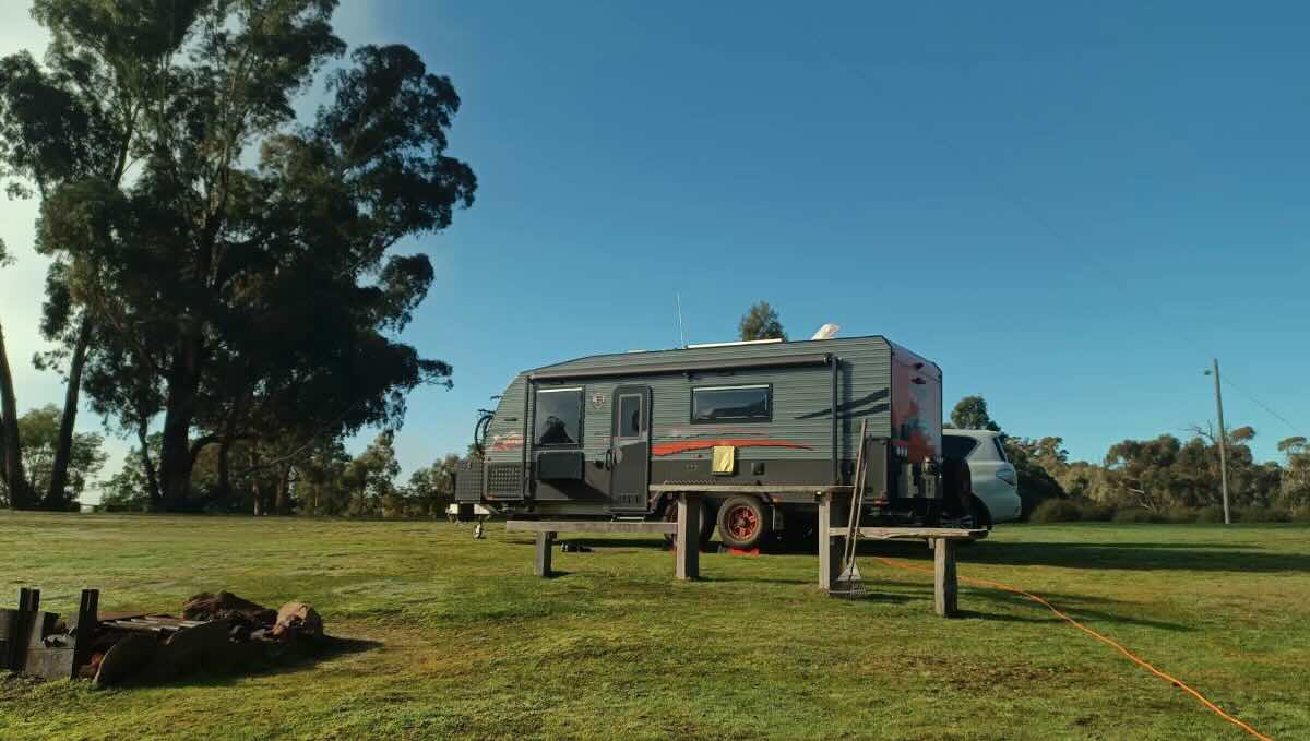 Grampians Old Man Emu Stay