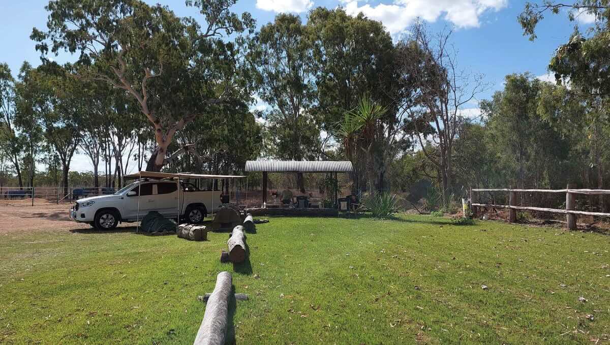 Grass Hut Station – Mingela