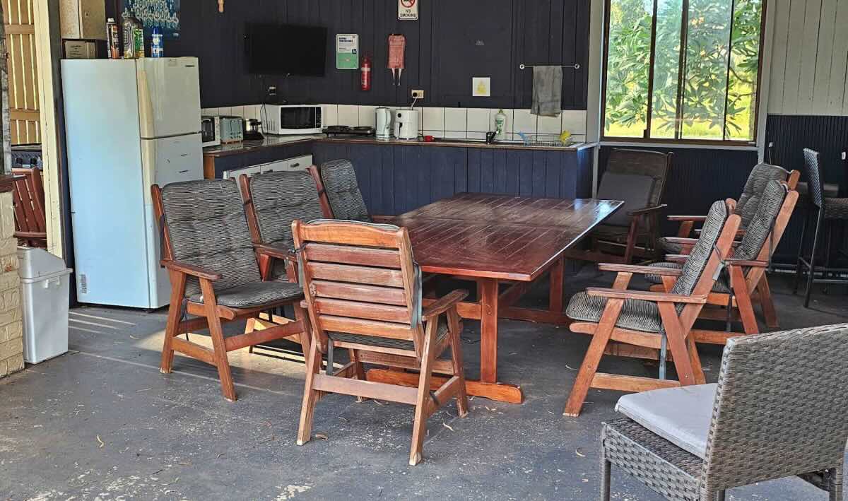 Greenacres Motel Van Park