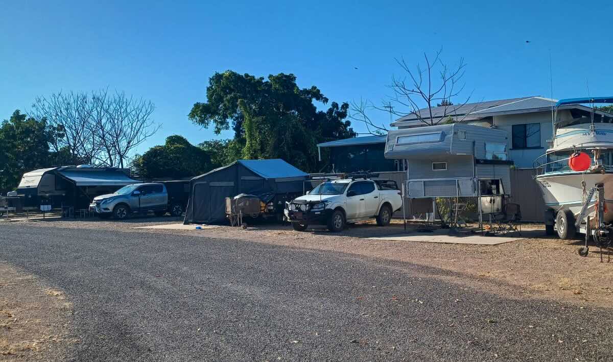 Karumba Lodge Hotel Caravan Park