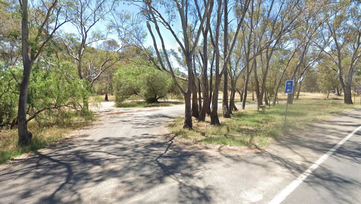 Marong Rest Area – Calder Highway Stop with Toilets near Bendigo