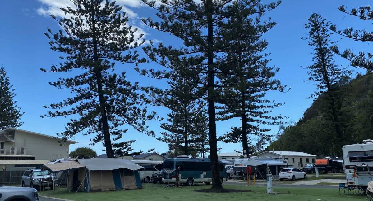Ocean Beach Tourist Park, Miami QLD