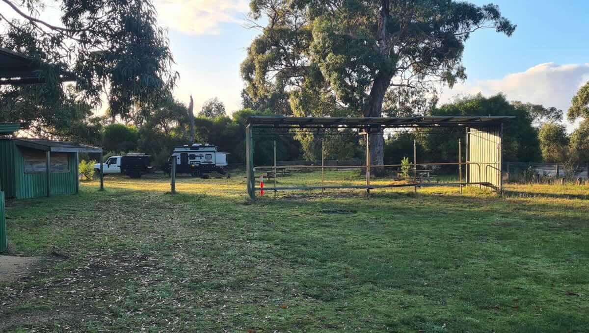 Port Albert Racecourse Reserve – Coastal Camping Near Historic Port Albert