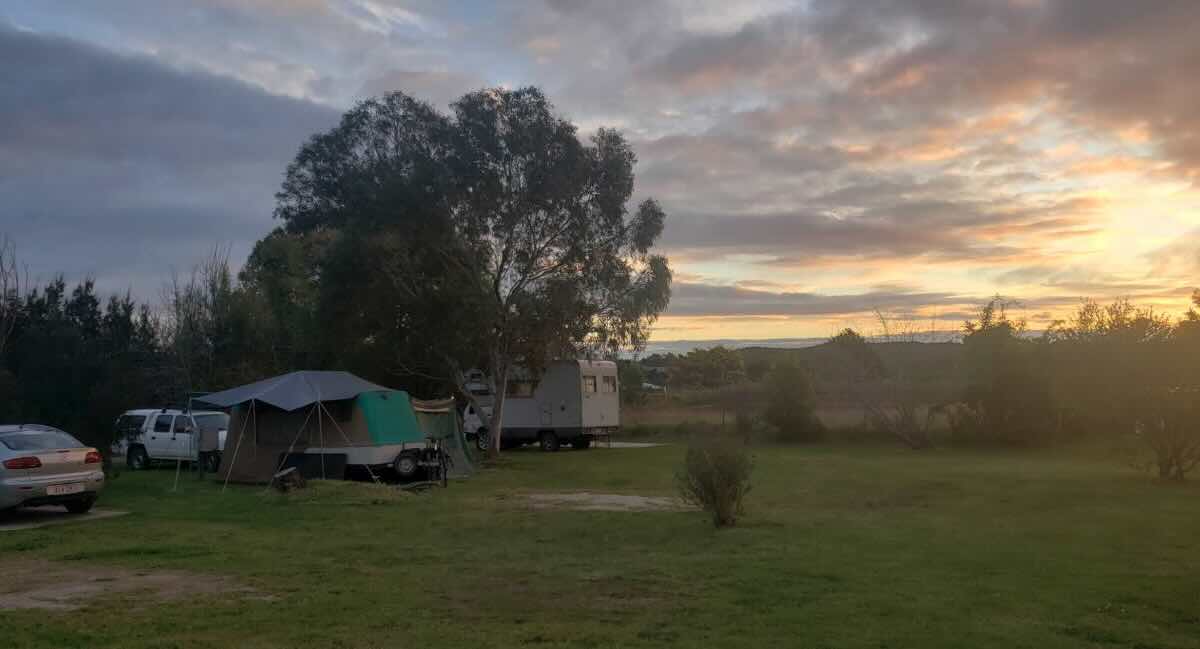 The Happy Apple Caravan Park – A Delicious Retreat in the Granite Belt