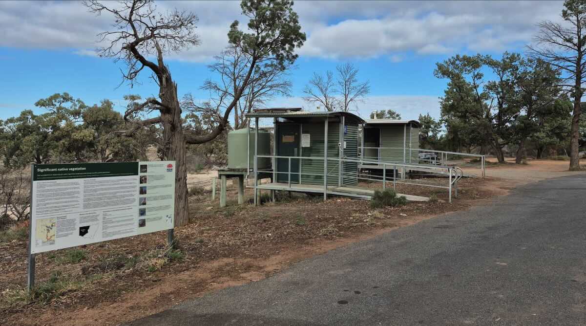 Popiltah Lake Rest Area, Silver City Hwy, Scotia NSW