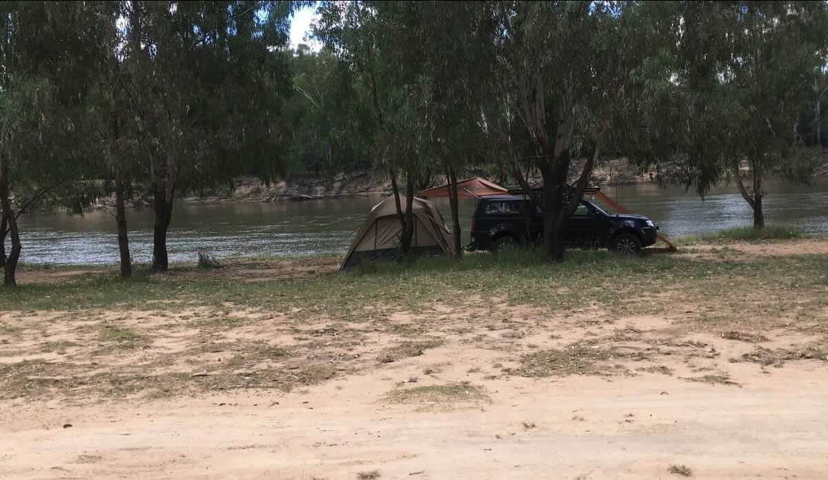 Bouchiers Beach (Big Rigs Camp) – Spacious Riverfront Camping in the Heart of Sun Country