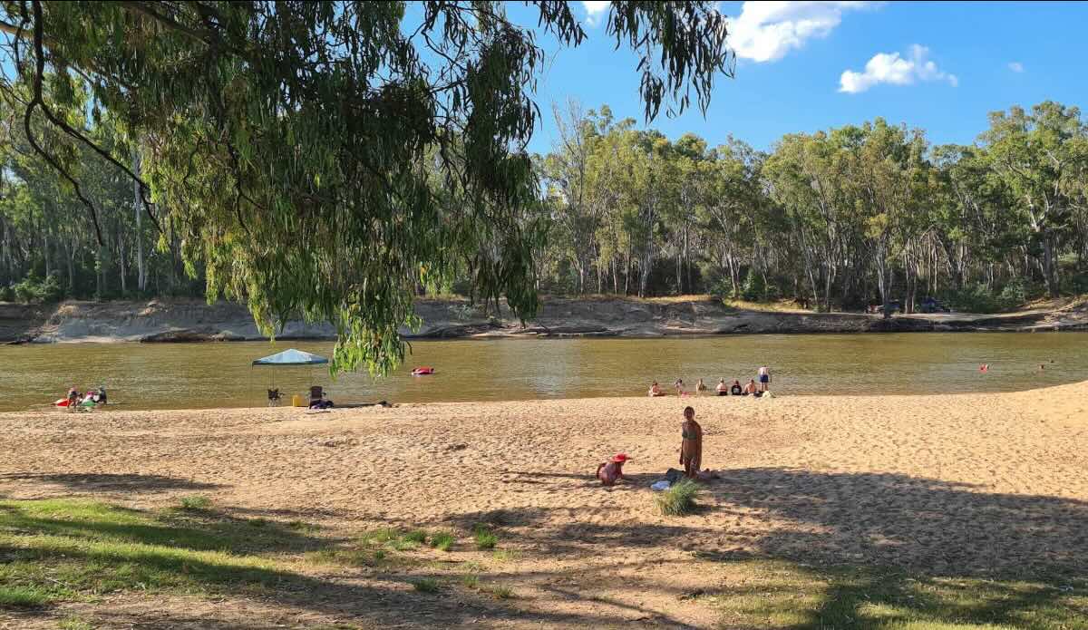 Kennedy Park Thompsons Beach The Jewel of the Murray – Australia’s Largest Inland Beach