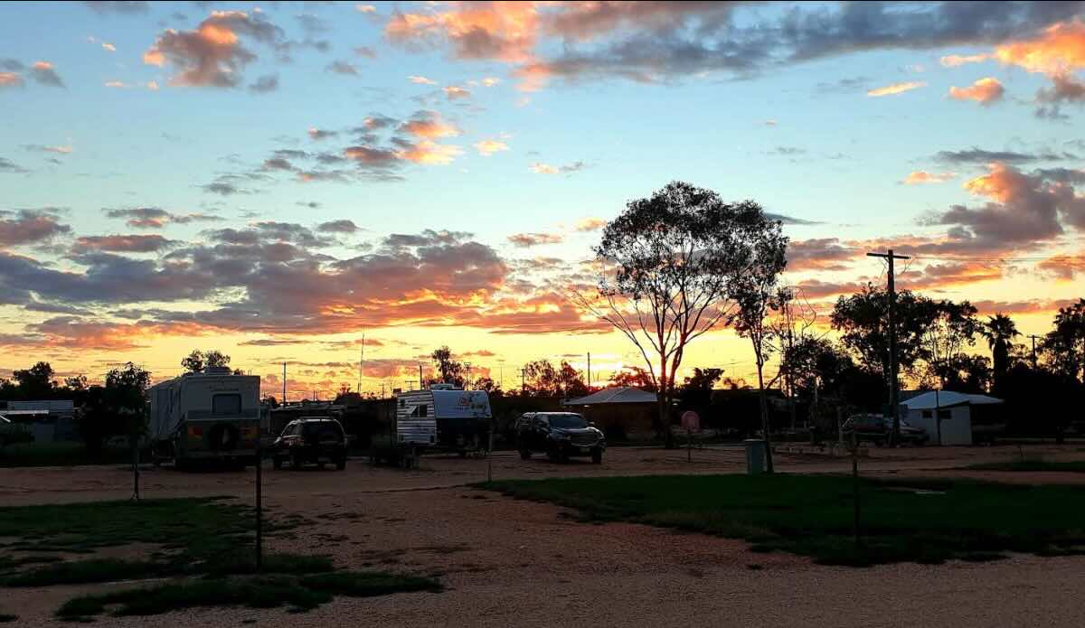 Lightning Ridge Holiday Park
